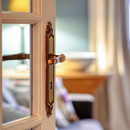 Le Benjamin F2 De 65m ! Appartement *